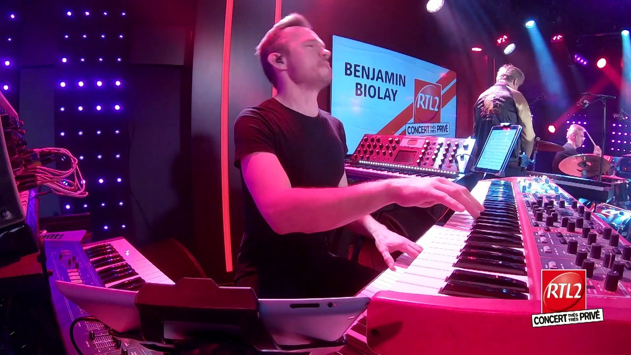 Benjamin Biolay : "Comme une voiture volée" (Concert Très Très Privé RTL2)