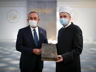 - Bakan Çavuşoğlu'ndan Lübliyana Camisi ve İslam Kültür Merkezi'ne ziyaret