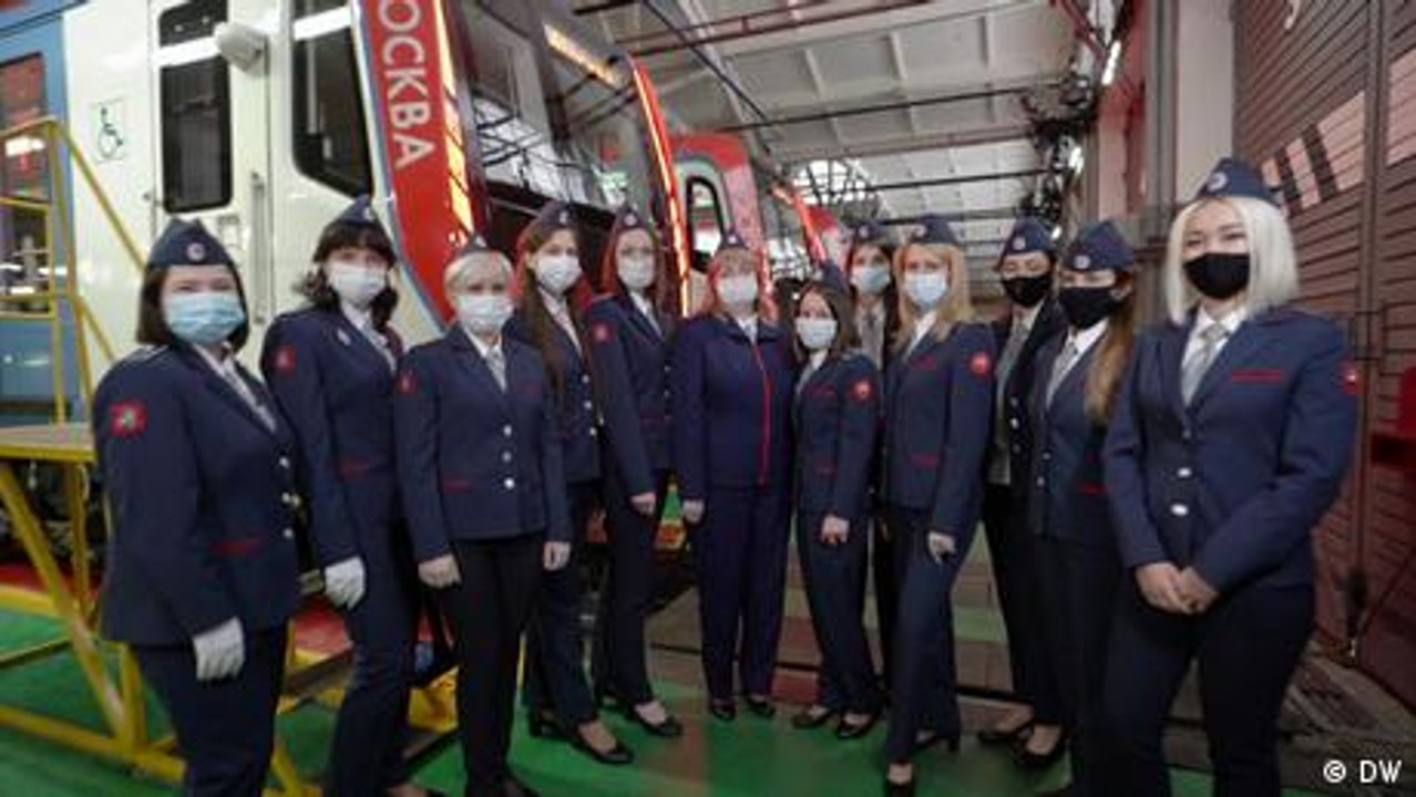 Moskau: Pionierinnen in der Metro