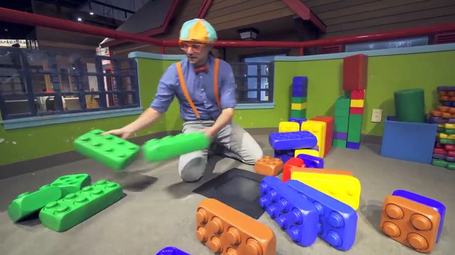 Blippi Visita la Tienda de Paletas Mom and Pop | Aprende Frutas y bocadillos | Videos para Bebés part 2