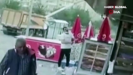 Fırtına dondurma dolabını savurdu, o anlar kameraya yansıdı