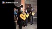 Envían un grupo de mariachis a la sede de Podemos para dedicarle a Iglesias el "Canta y no llores"