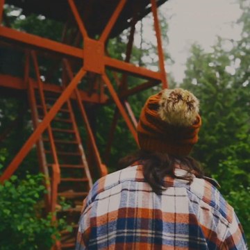 Thrillist Explorers: 1950's Fire Watch Tower Airbnb