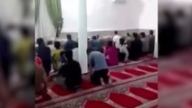 Namaz esnasında camiye keçi girerse...