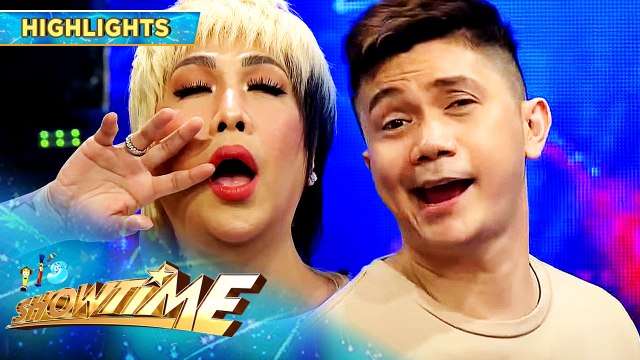 Vice Ganda and Vhong strike their freshness pose | It's Showtime