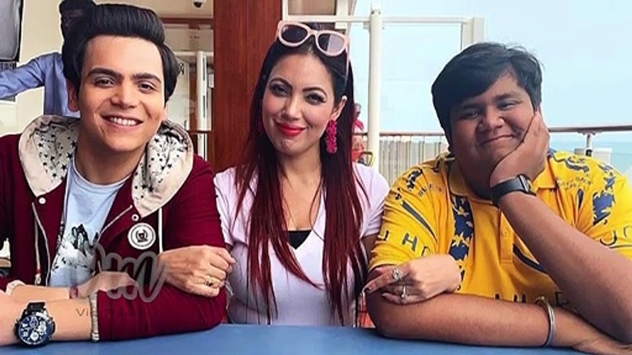 TMKOC Fame Munmun Dutta aka Babita Ji Said Two Men Have Strayed her in Market Actress Shares Photos
