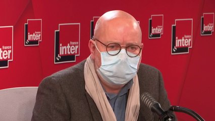 "Faut comprendre, tous, les uns les autres, à se comporter par rapport à Twitter" (Xavier Gorce)