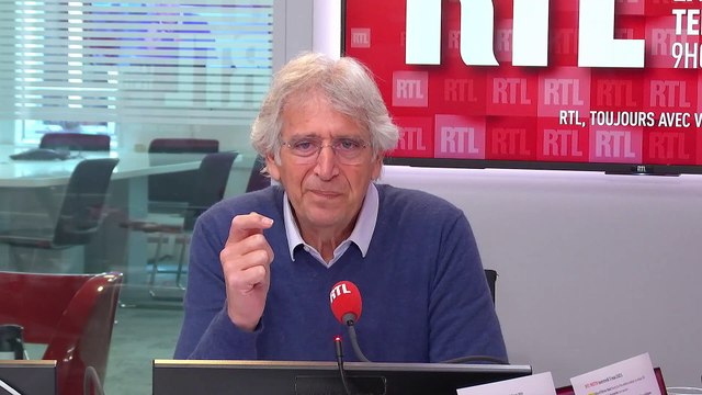 Yves Duteil est l'invité en direct de Steven Bellery et d'Yves Calvi. Le créateur de Prendre un enfant par la main publie demain son autobiographie Chemins de liberté .