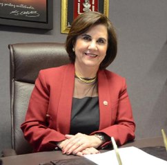 CHP'Lİ GAYE USLUER, PARTİSİNDEN İSTİFA ETTİ