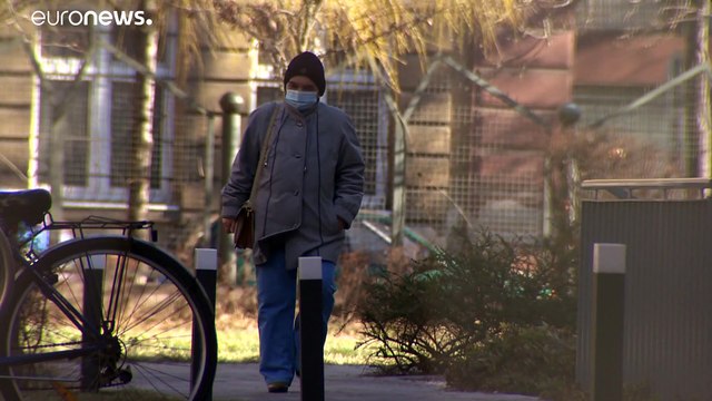 Koronavírus Magyarországon: 128 új áldozat, csökkenő ütemben nő az oltottak száma