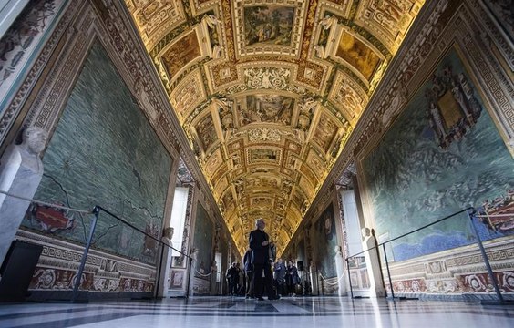 Reabren los Museos Vaticanos con estrictas medidas de seguridad