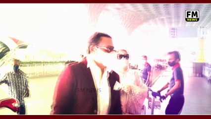 Govinda With His Wife Sunita Ahuja Spotted At Mumbai Airport