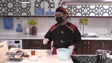 Maharetli "özel" eller kendi bayram şekerlerini çevrim içi ortamda yaptı