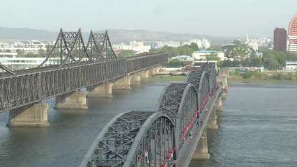 "北-中 육로 화물수송 재개 지연...불협화음 가능성" / YTN