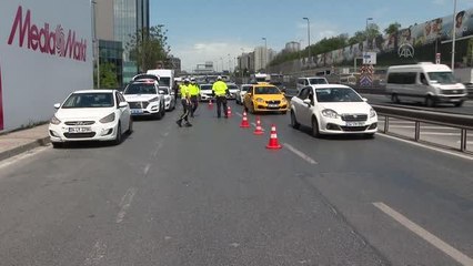 İstanbul'da "tam kapanma"da denetimler devam ediyor