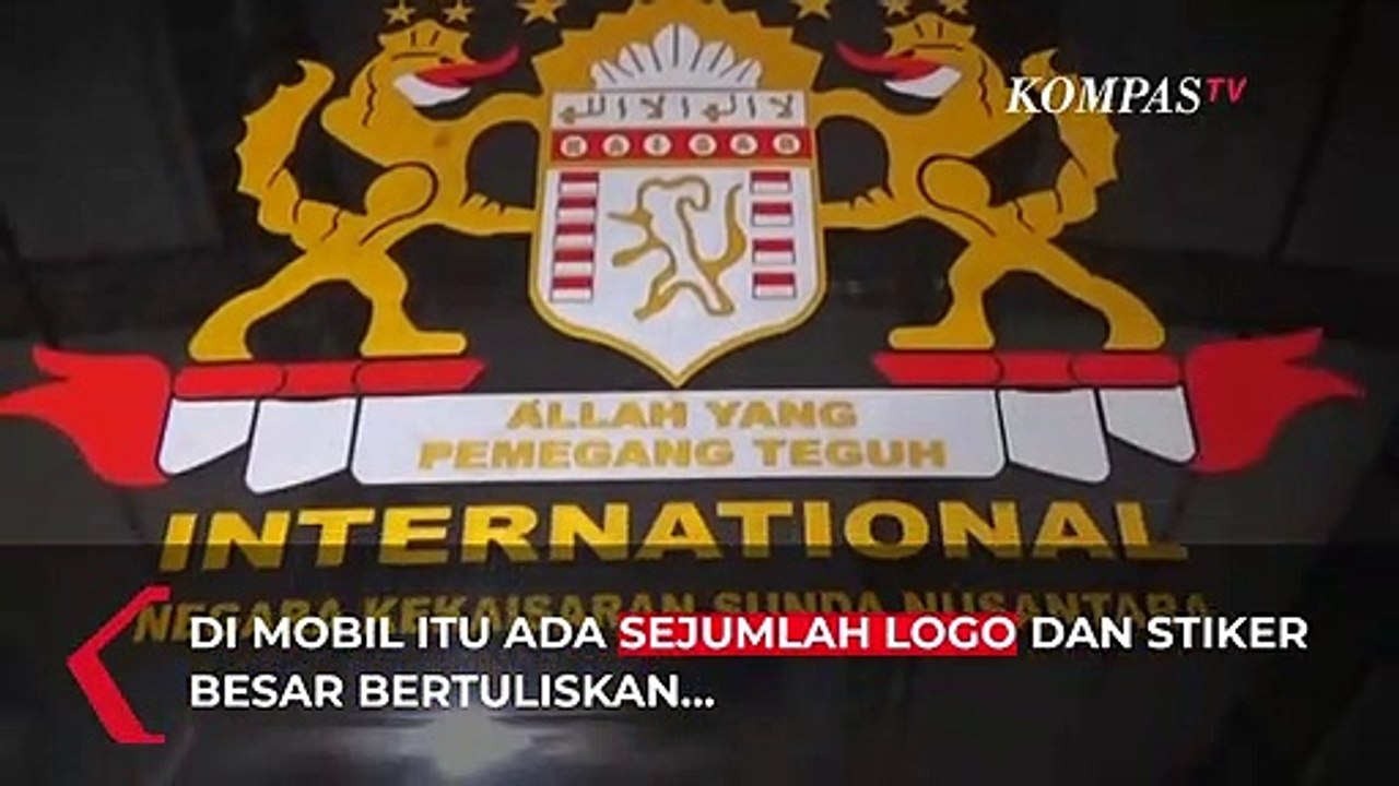 Langgar Aturan Lalu Lintas, Polisi Tahan Mobil Kekaisaran Sunda Nusantara