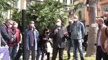 Napoli - Una panchina blu per i diritti dei lavoratori (05.05.21)
