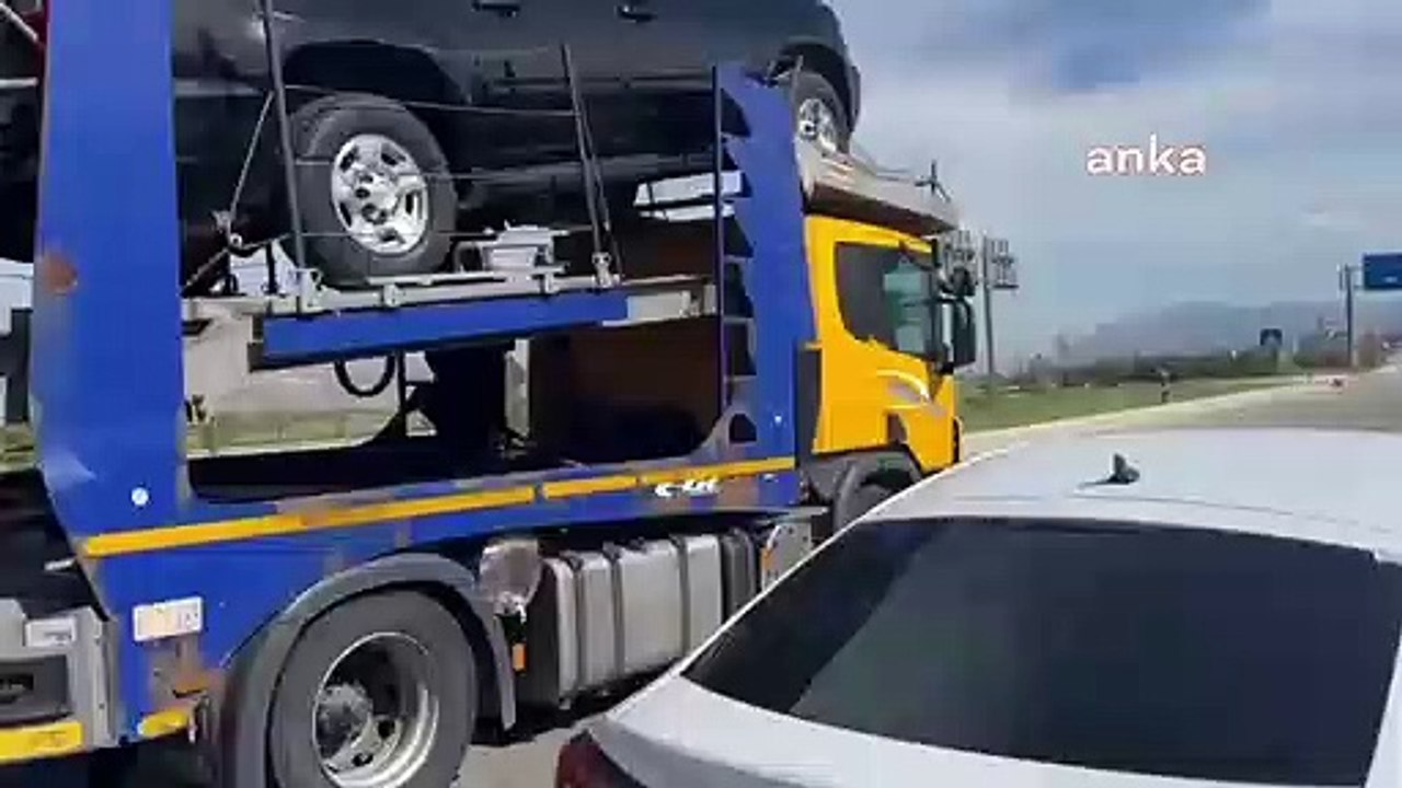 CHP'li Tanal, tır ile taşınan koruma araçlarını paylaştı: Birilerinin bayram tatili hazırlığı erken başlamış