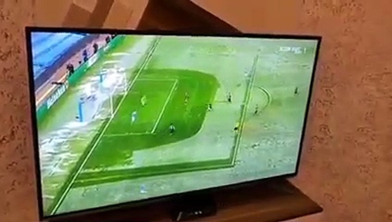 La joie de Belloumi suite au premier but de Mahrez