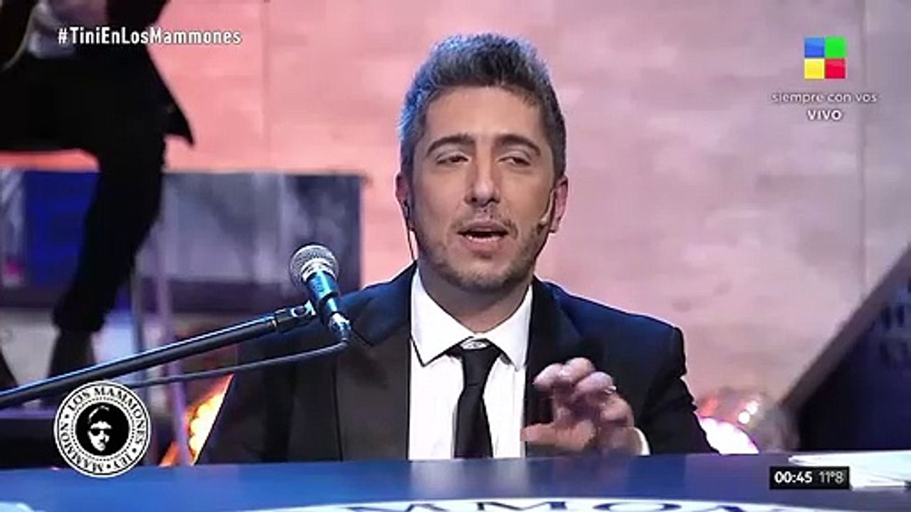 Tini Stoessel habló de "la grieta" con Lali Espósito