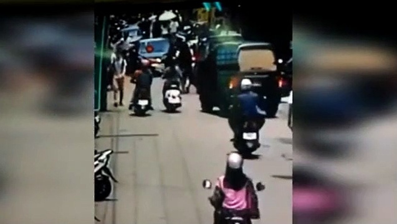 Tüplü araç bomba gibi patladı!