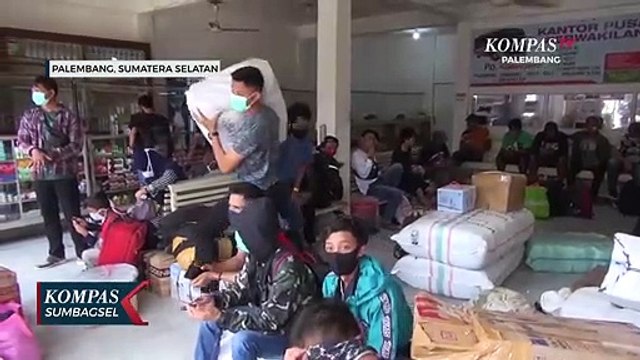 Pemudik Padati PO Bus Di Tengah Larangan Mudik