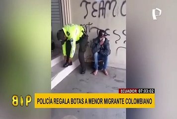 Ecuador: Policía conmueve en redes al obsequiar sus propias botas a migrante colombiano