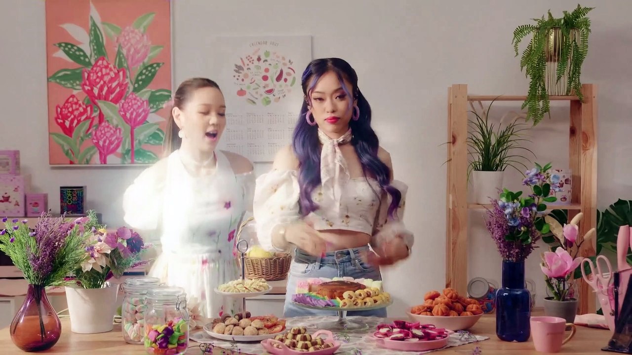 DOLLA - Raya Raya Raya