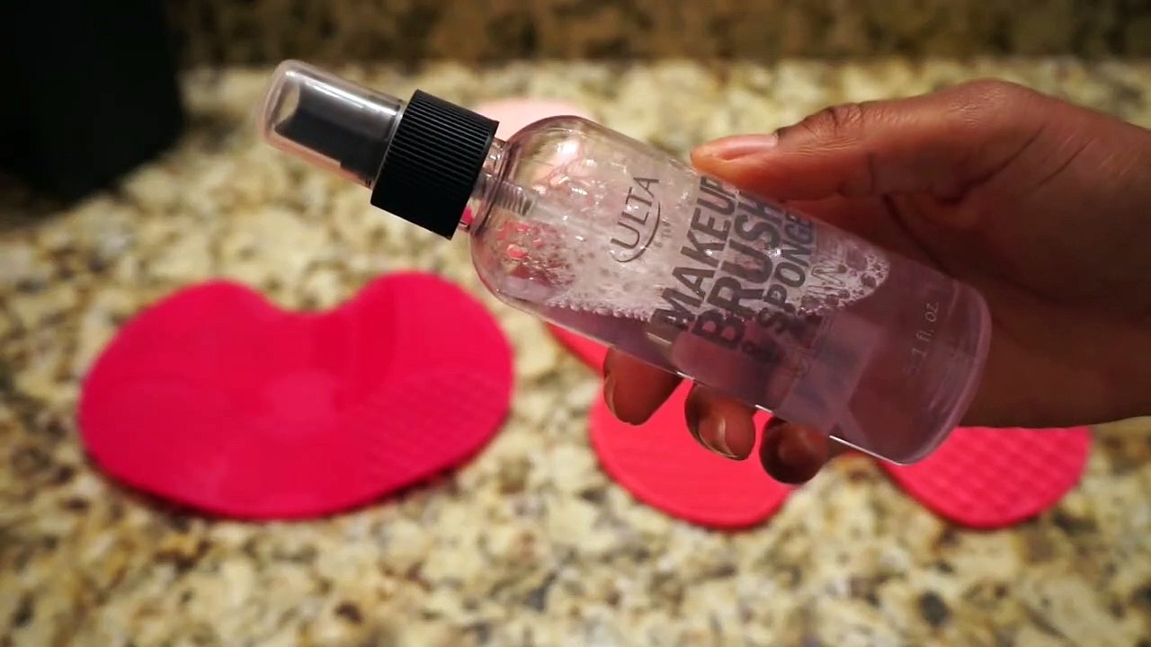 Cheap Makeup Brush Cleaning Mat | Sigma Beauty & Melodysusie | Makeup Brush Cleaning Mats + Review