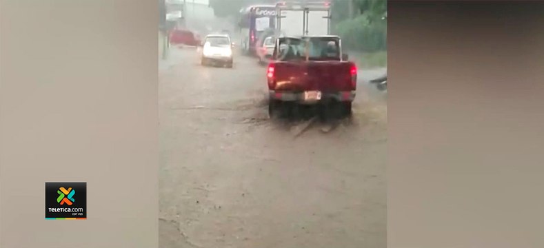 tn7-Lluvias-provocaron-inundaciones-y-crecida-de-ríos-en-Puriscal-y-Alajuela-050521