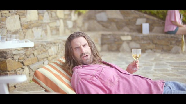 Mandibules - Extrait du Film - Dominique