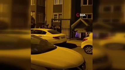 Esenyurt'ta hareketli gece: Rehin alınan kişiyi özel harekat ekipleri çıkardı
