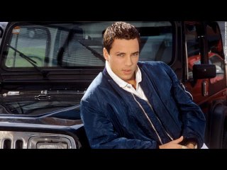 Descargar video: Nick Kamen Levi's model and Madonna protégé dead at 59 | Moon TV News