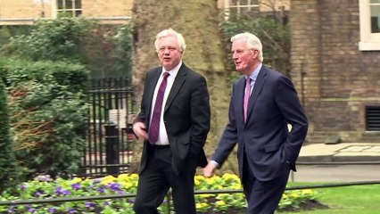 Το κατά Μπαρνιέ Brexit - Βιβλίο έγραψε ο επικεφαλής διαπραγματευτής της Ευρωπαϊκής Ένωσης