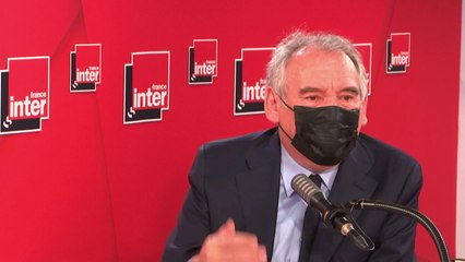 François Bayrou sur la question de la sécurité : "Notre société est en voie de décomposition, il y a de très gros progrès à faire notamment en rapprochant la police nationale des responsables locaux"