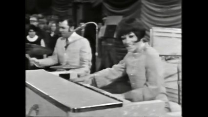 Beat! Beat! Beat! 4.4.67 -Cutie by Cherry Wainer & Don Storer, queen of the Hammond Organ