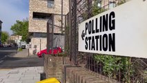 İngiltere yerel seçimler için sandık başında (1)