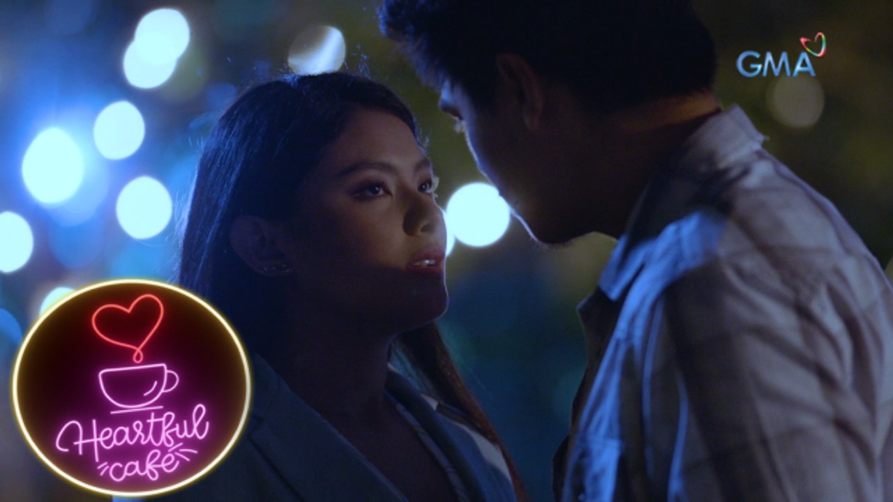 Heartful Cafe: Sweet kiss with a stranger | Epi...