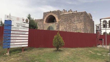 DİYARBAKIR - 1800 yıllık Saint George Kilisesi onarılıyor