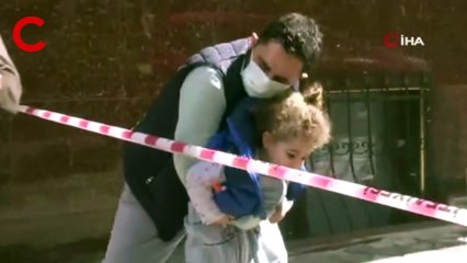 Zeytinburnu'nda daha önce boşaltılan bir bina çöktü