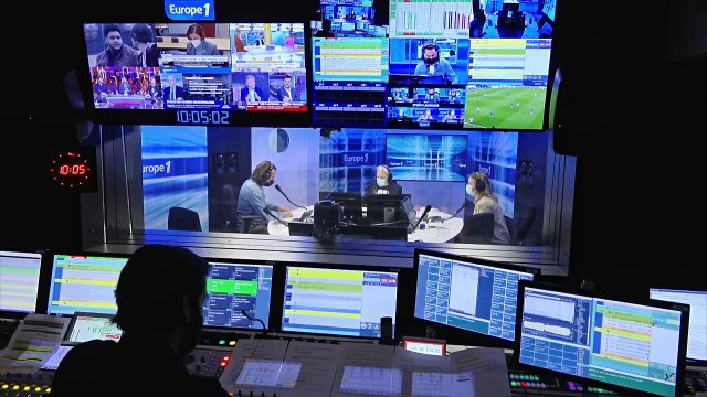 Non stop people : une cagnotte Leetchi pour Luc Ferry ?