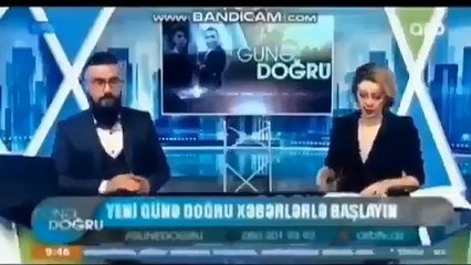 Azeri spiker ''Bill Gates koyabilse önce avradına çip takar'' dedi kahkaha tufanı patladı!