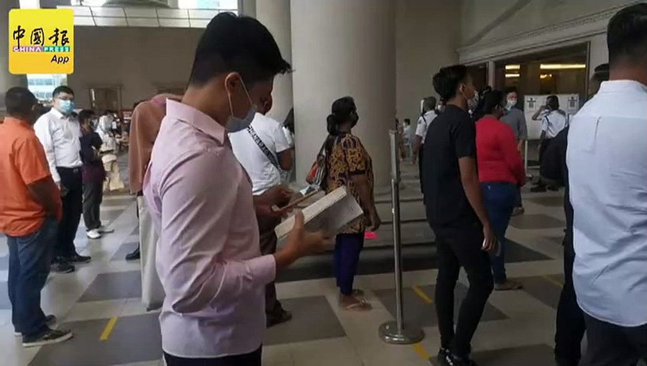 黄彦铬举大字报被控案 证人：毕业礼没起骚乱争吵