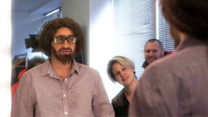 Le grimage et déguisement complètement raté de Cyril Hanouna pour piéger Cyril Féraud