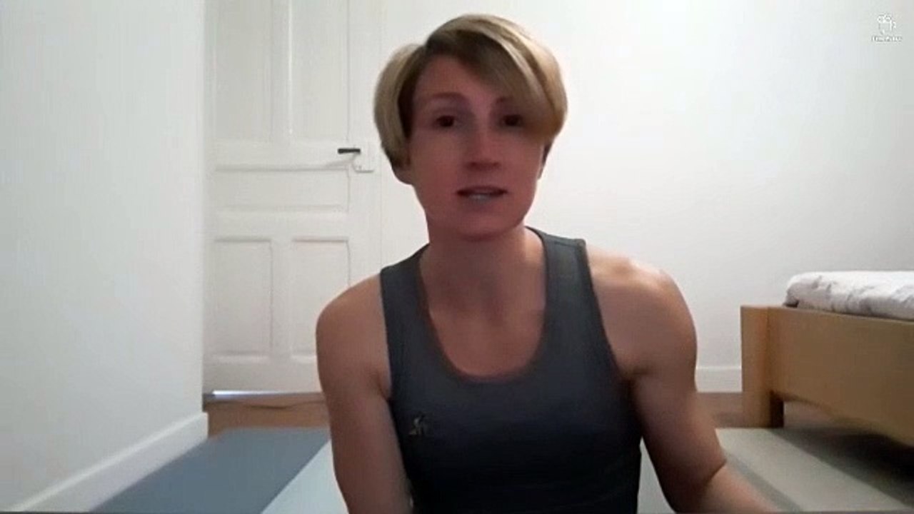 FITNESS - Renforcement musculaire ( travail en pyramide avec 5 exercices)