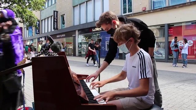 I Played Naruto And Other Anime Songs On Piano In Public