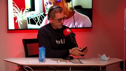 Elie Semoun débarque en pleine émission de "Tout à Gagner"