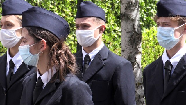 28 COLLEGIENS REGOIGNENT LES CADETS DE LA DEFENSE DE LA LOIRE