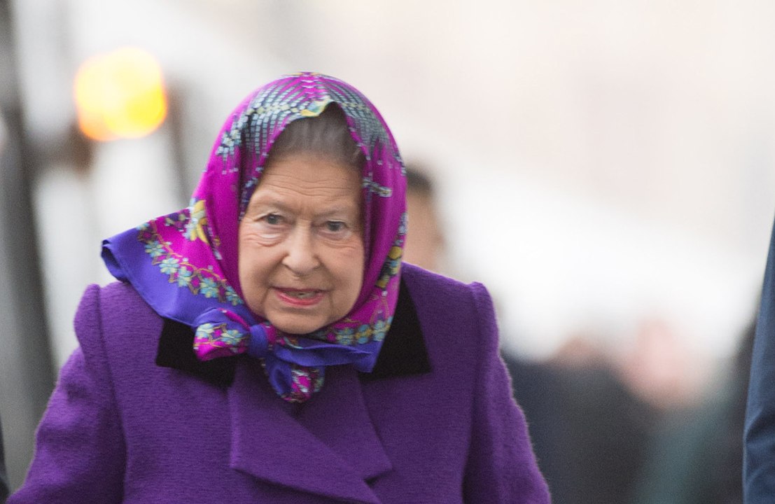 Queen Elizabeth selling beer