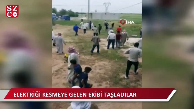 Elektriği kesen ekipler ile köylüler karşı karşıya geldi